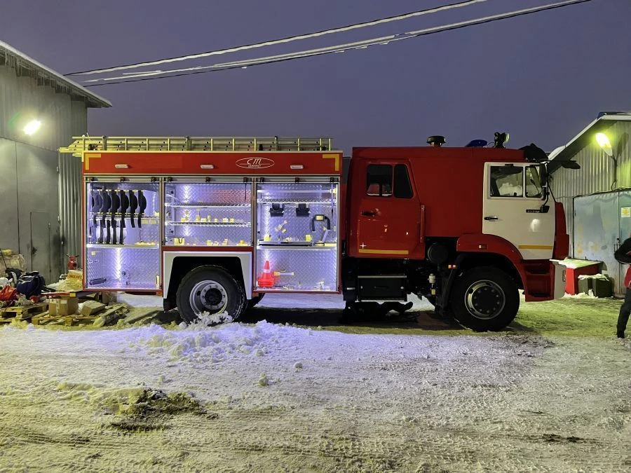 Fire and Rescue Vehicle APS 3.0-40/4 (43253) Type 4344-D5 Modification 4344F8