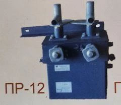 محرك يدوي PR-12 لفصل المفاتيح