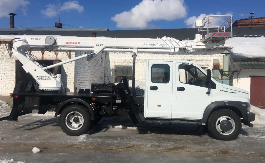 منصة العمل الجوية TA-22 على هيكل GAZ C42A43، C42R33، C42R36