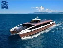 سفينة ركاب سريعة HSC150B - تصميم كاتاماران عالي السرعة