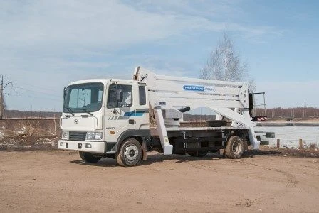 رافعة هيدروليكية تلسكوبية AHP-29RT هيونداي-120 29.0م 250كجم