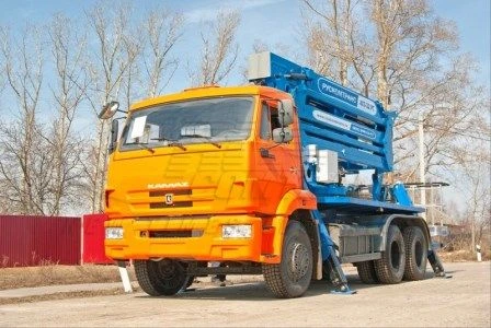 منصة العمل الهوائية الهيدروليكية AHP 32RT كامتاز-65115 31م 250كغ
