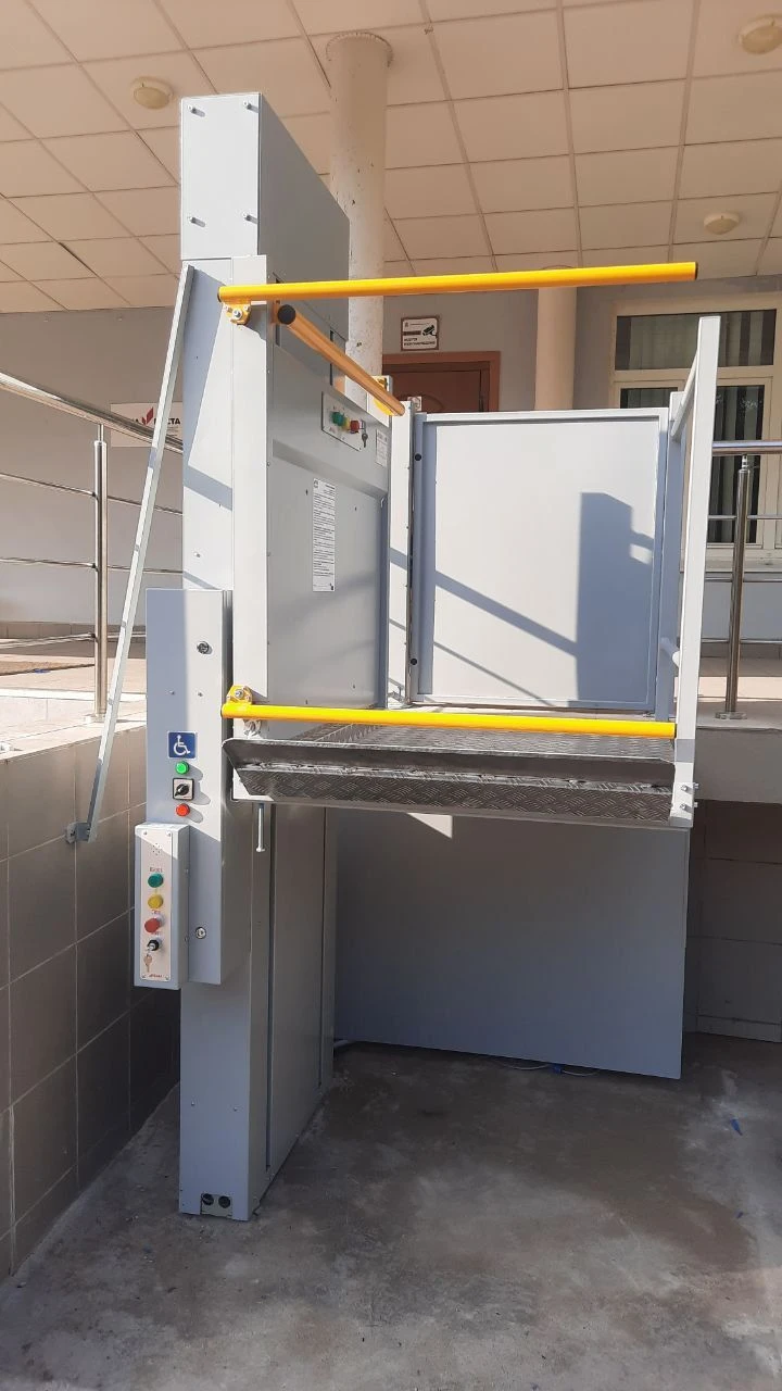منصة رفع عمودية للأشخاص ذوي الاحتياجات الخاصة Veara EasyLift