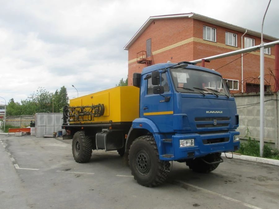 وحدة متنقلة للمطار APA-5-SA النموذج 008-SA-A3 (7963A3) على هيكل كاماتز 43502-D5