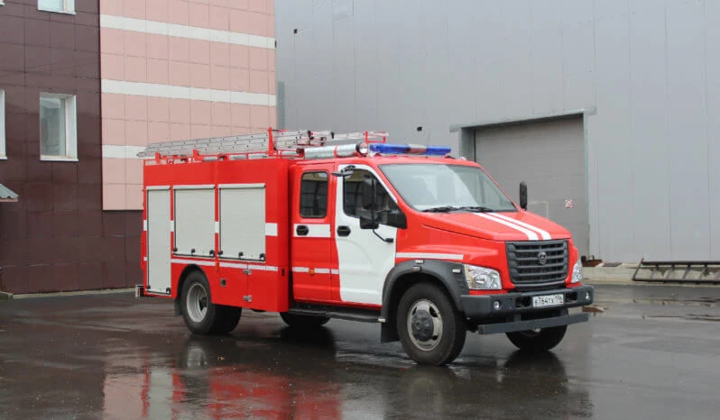 سيارة إنقاذ إطفاء APS 12N22 على قاعدة شاسيه GAZ-C41A23