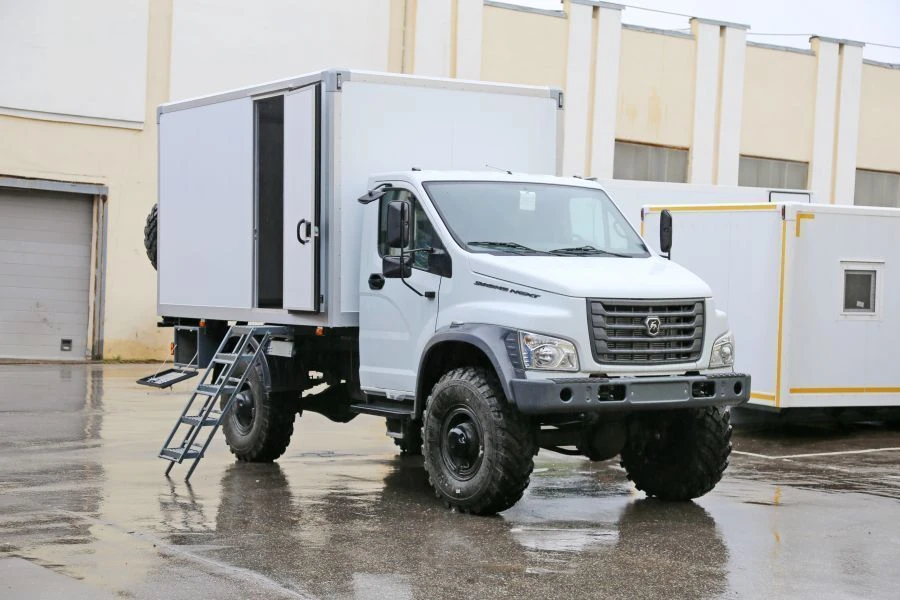 شاحنة ثقيلة بمحرك ديزل موديل 47951F-2 لطراز GAZ-S41A23، S42A43