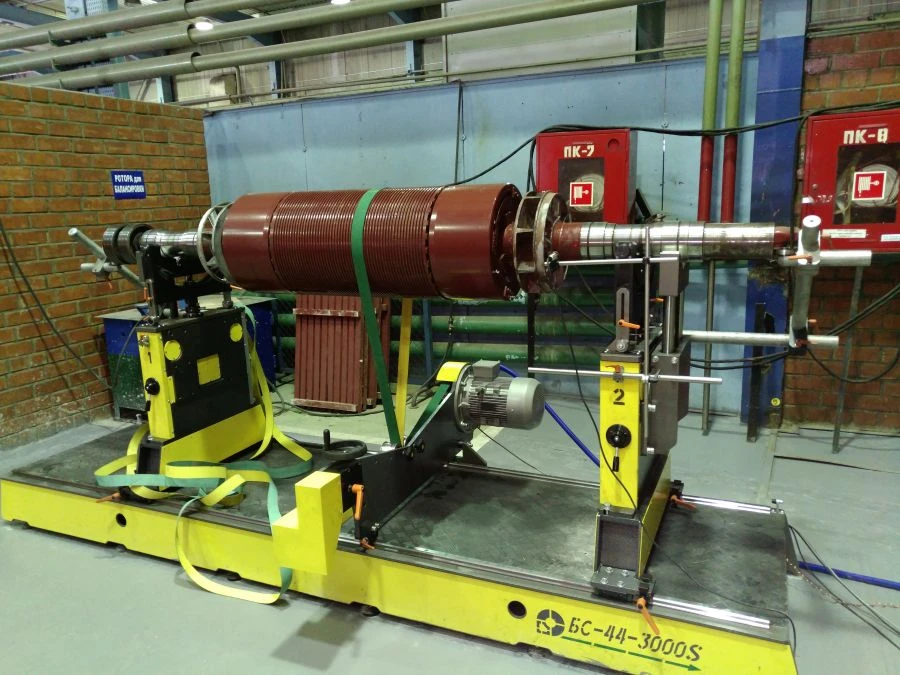 آلة التوازن الديناميكي الأفقية BS-44-3000S