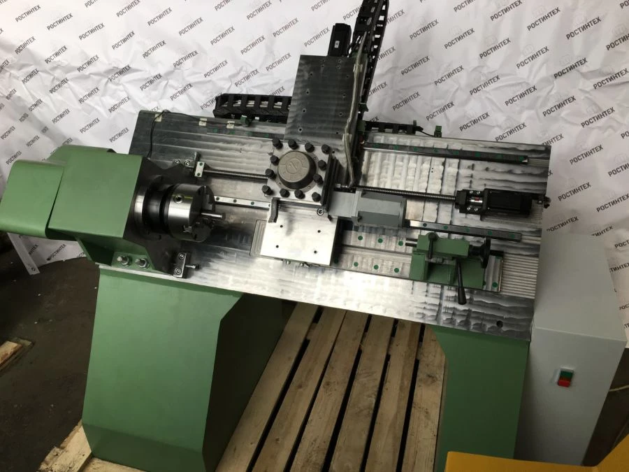 ماكينات تشغيل CNC أفقية
