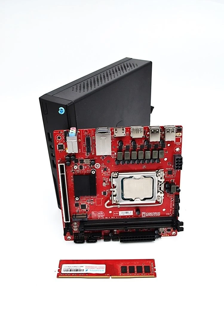 جهاز كمبيوتر شخصي ET519-P-USFF2 بمعالج Intel LGA1700