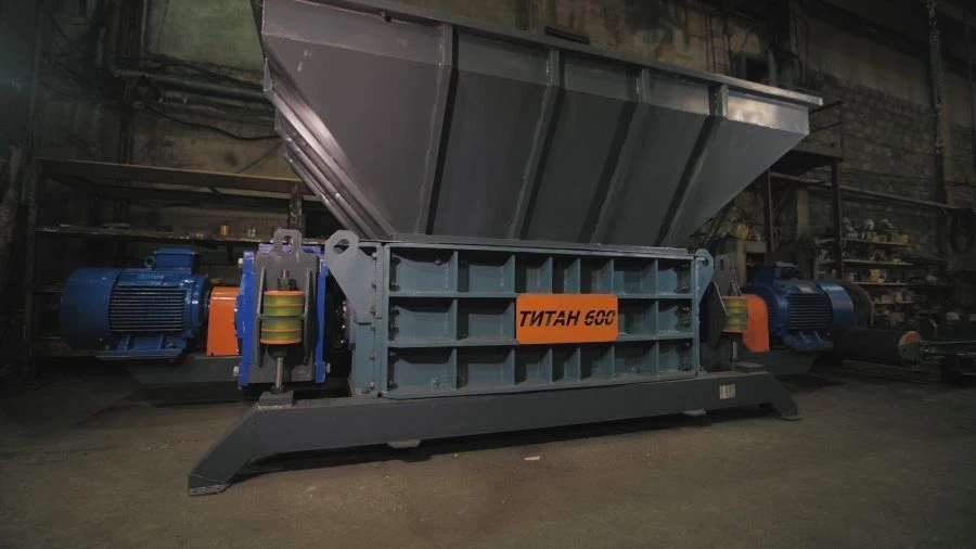 جهاز التقطيع الصناعي TİTAN 600C ثنائي العمود لمعالجة المواد الثقيلة