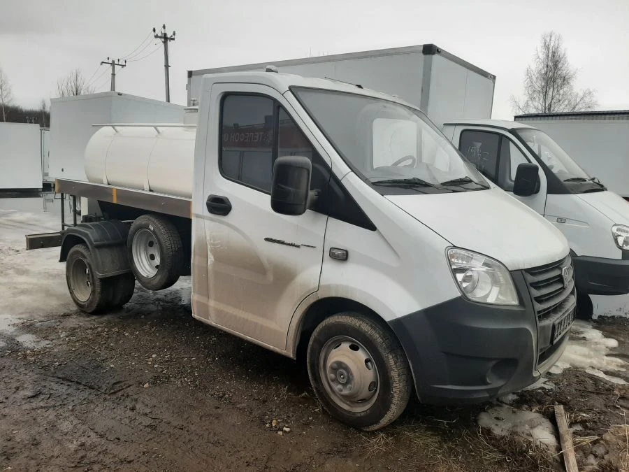 Food Liquid Transport Tanker 2790A Model 2790A-0000010-28 on Gazell Next Chassis