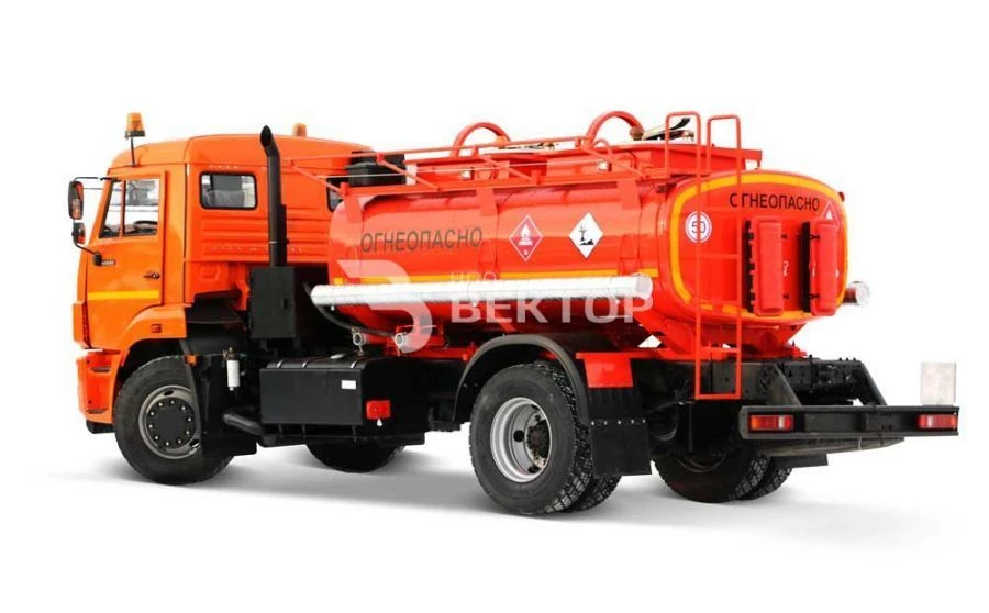 صهريج النفط АЦН 4680D1-10 على شاسيه كاما 43253-G5