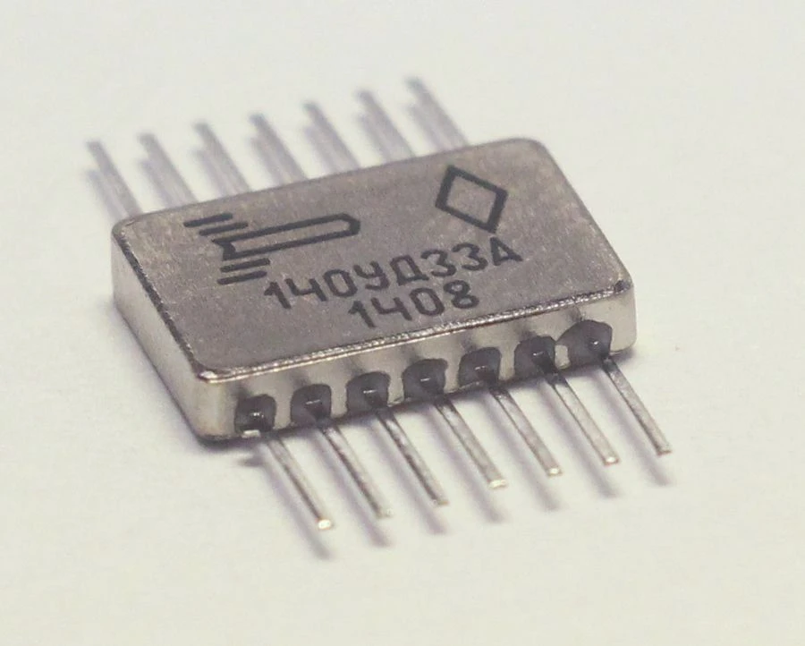مضخم عملياتي 140UD501A,B