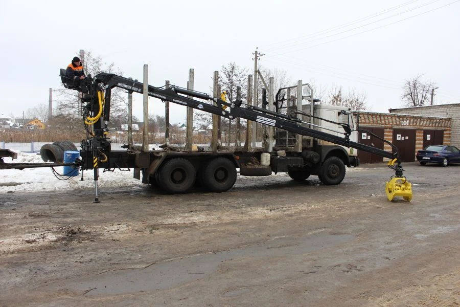 رافعة غابات من نوع مانيبولاتور MM-110-03