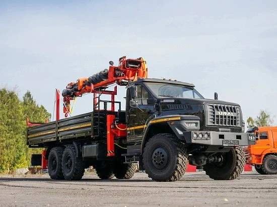 شاحنة هيدروليكية متعددة الوظائف Ural 4320 MKMA U0K07N-U2