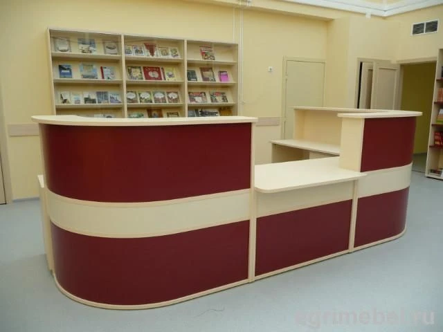 مكتب محاضرات بإطار بانل RP-16