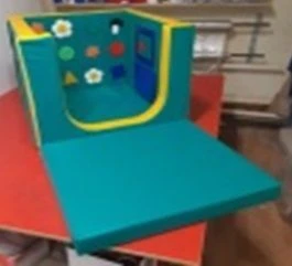 مجموعة تعليمية "زاوية مريحة" للأطفال