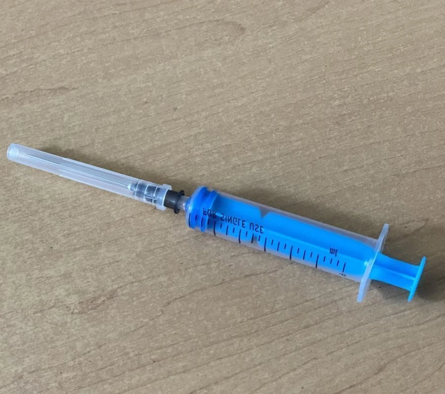 حقنة حقن معقمة للاستخدام مرة واحدة من نوع لوير مع إبرة، طراز 5A