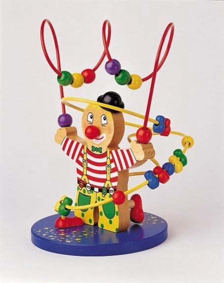 لعبة الأشكال المنزلقة - المهرج على منصة خشبية