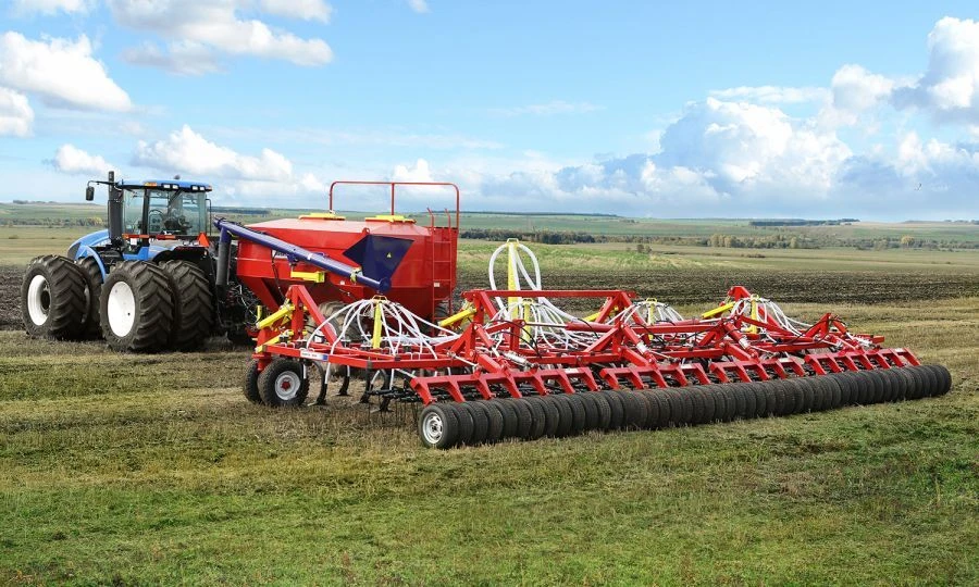 مجمع البذر الهوائي "Agrator-16000