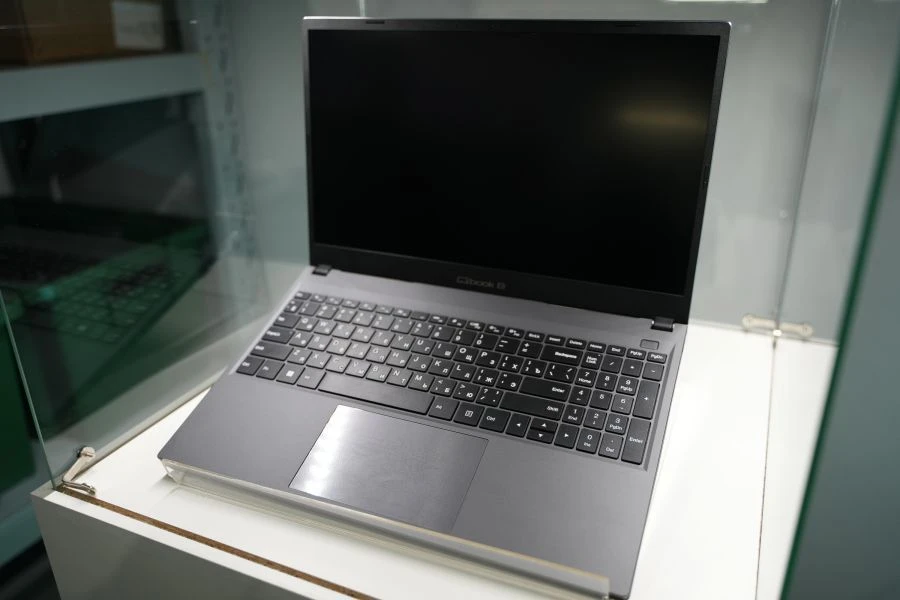 لابتوب ريكور R-N-15 بمعالج رايزن 3 5400U، 256GB SSD