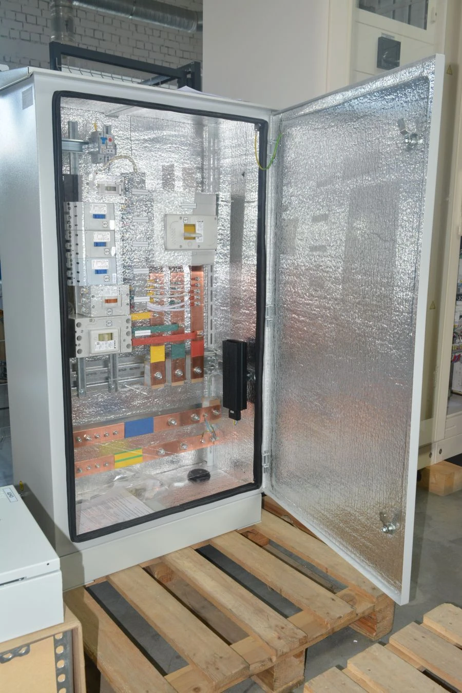 نقطة توزيع كهربائية منخفضة الجهد PR06-1074-21 UHL2 16A