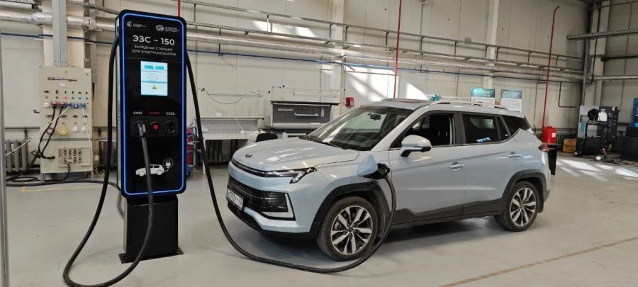 DC Fast Charging Station for Electric Vehicles EZS 150M-100