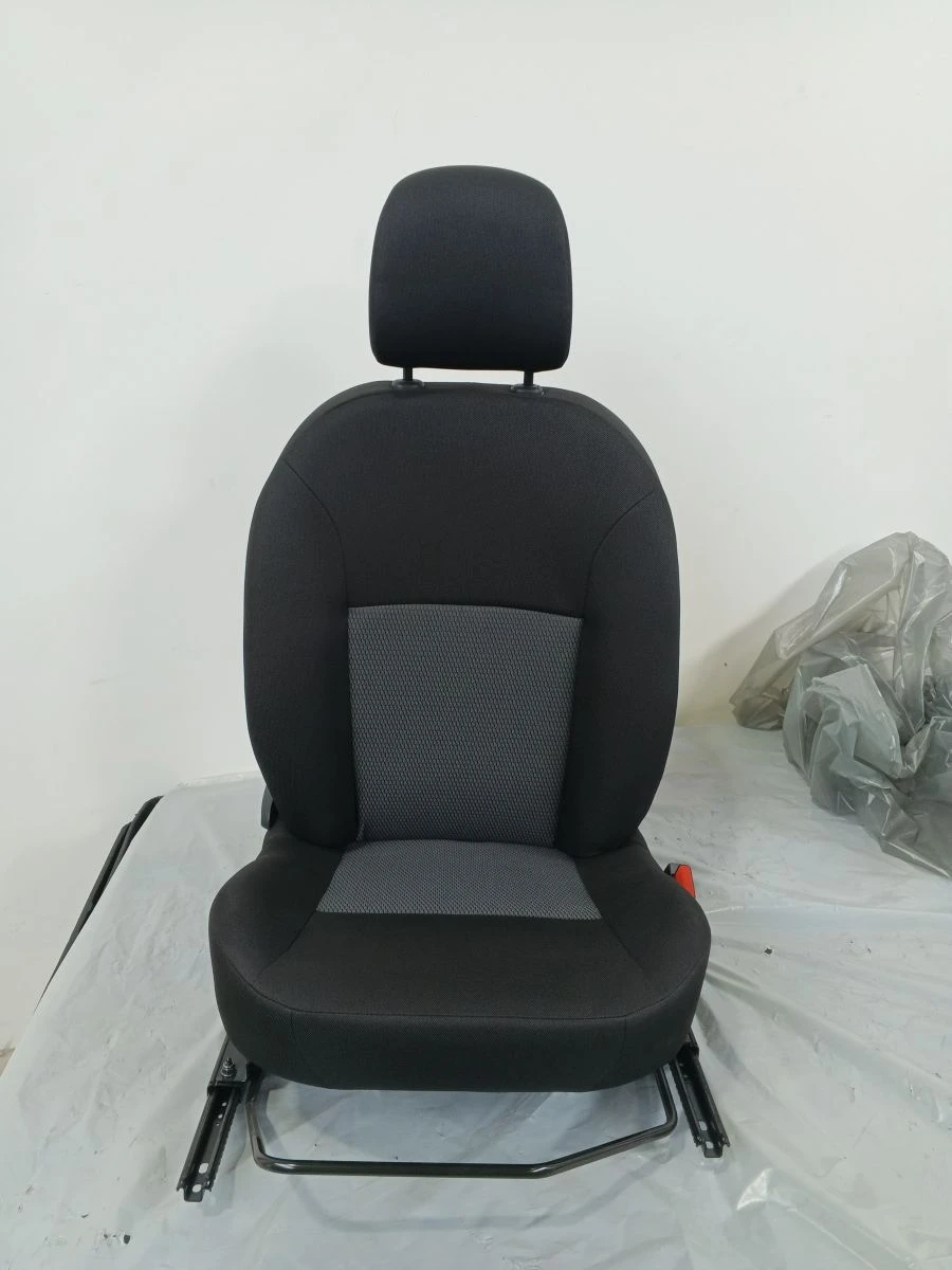 مقعد الصف الأمامي لسيارة لادا لارغوس - طراز XGE 8450109295