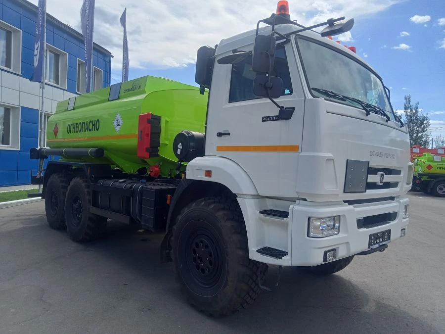 شاحنة ناقلة وقود AC-11 TK266010 (تعديل 4693B3) على شاسيه كاميـــاز