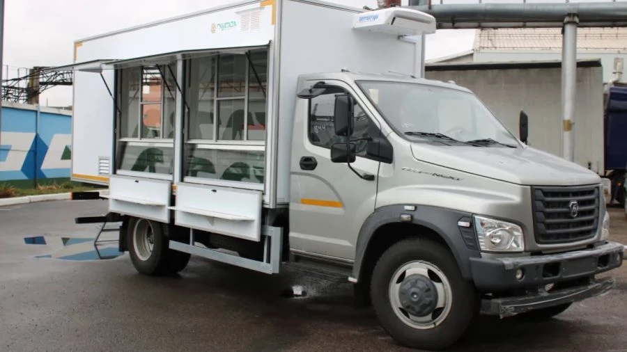 Cargo Truck with Spark Ignition 47122D (GAZ Chassis Type C4, Mod. C41R36)