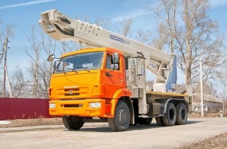 منصة العمل الجوية التلسكوبية مع ذراع AHP 36T كاما ز-65115 35.5م 350/120كغ 22/24.5م