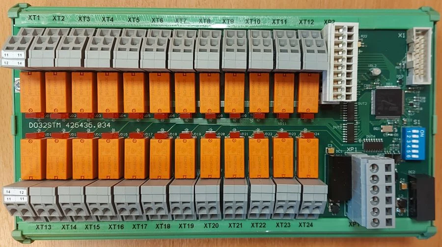 وحدة إخراج الإشارات الرقمية DO32-STM 426436.034