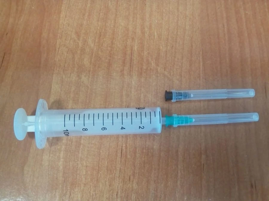 10 مل حقنة معقمة للاستخدام مرة واحدة مع إبر 10B "لير