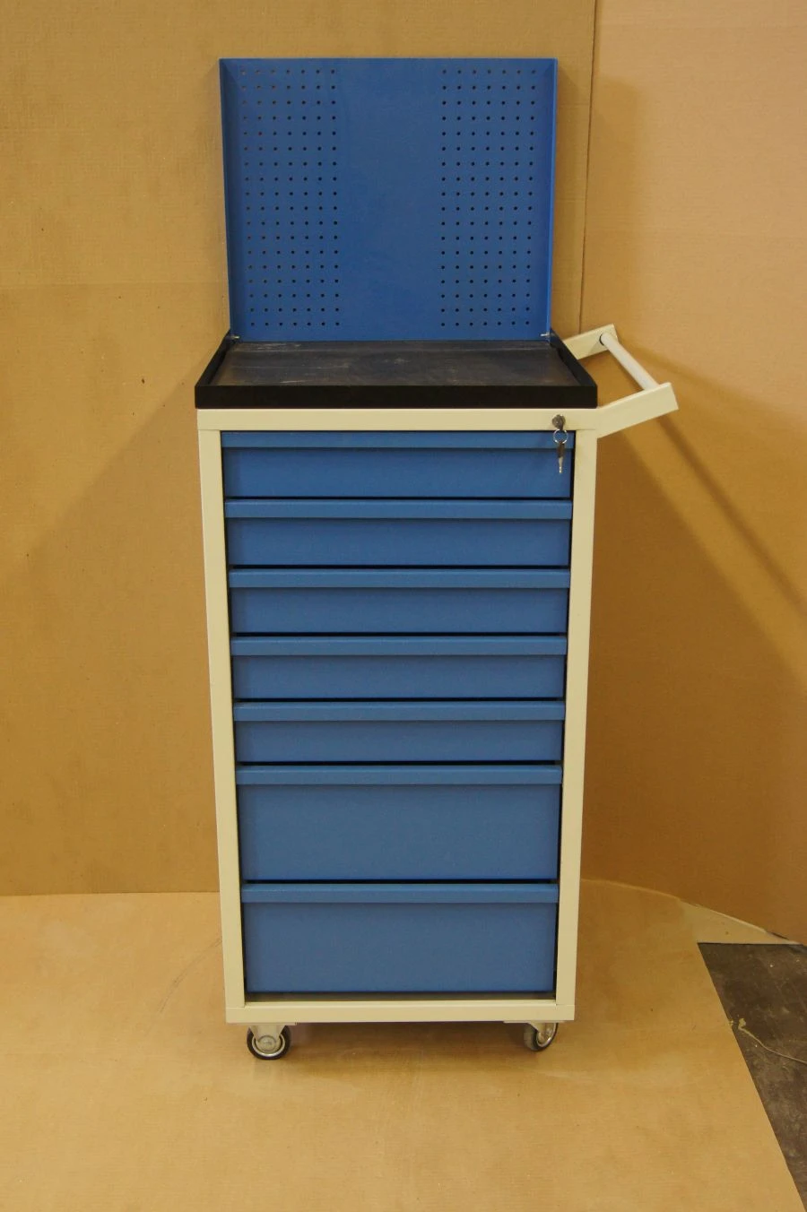 Metal Tool Cabinets for Efficient Storage Solutions