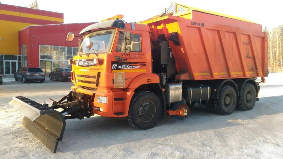 آلة الطرق المركبة على مدار السنة VMKD-2015 7963R7 على قاعدة كاماز 53605-A5