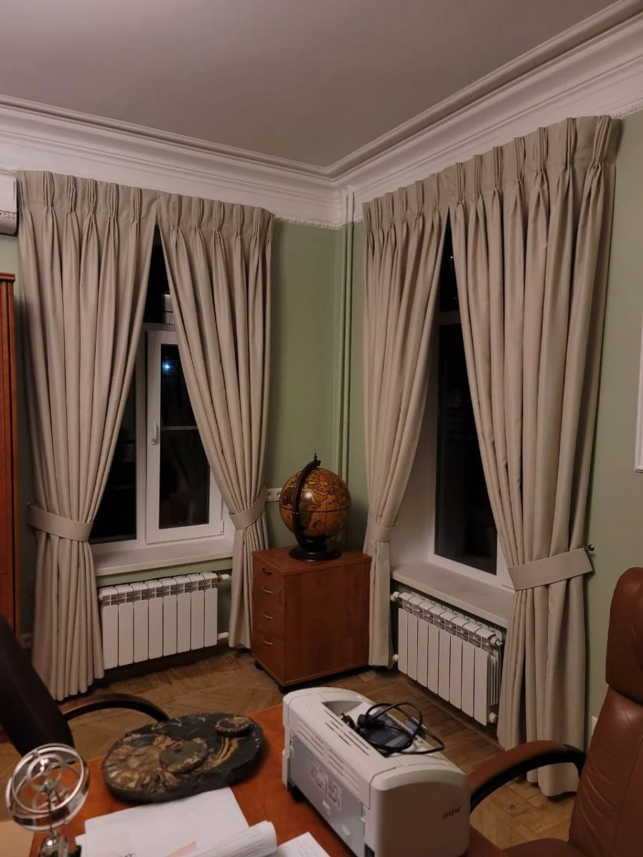 Functional Decorative Drapes with Tieback for Interiors