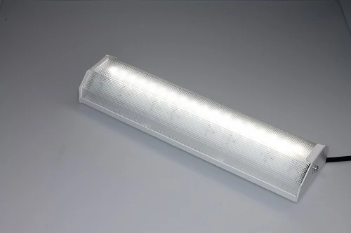مصباح LED مقاوم للتخريب SBO-1000 IP42