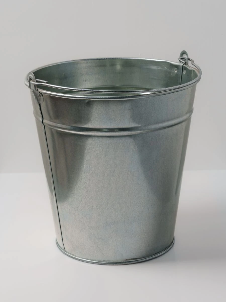 Galvanized Bucket 15L with Welded Lugs