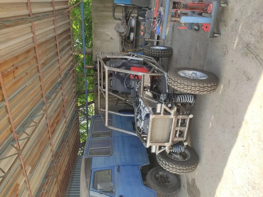 آلة ذاتية الدفع بعجلات نوع VSP-1 "VELES