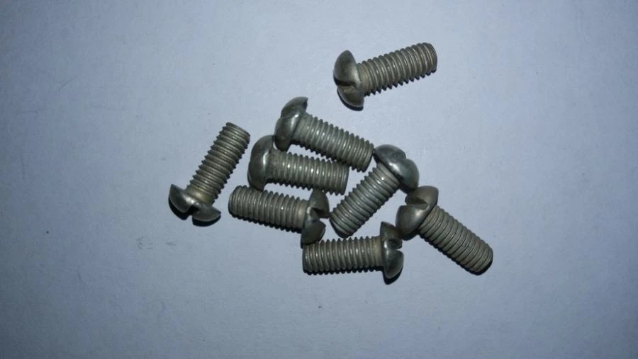 براغي برأس نصف دائري للصناعة الجوية OСТ 1 31528-80