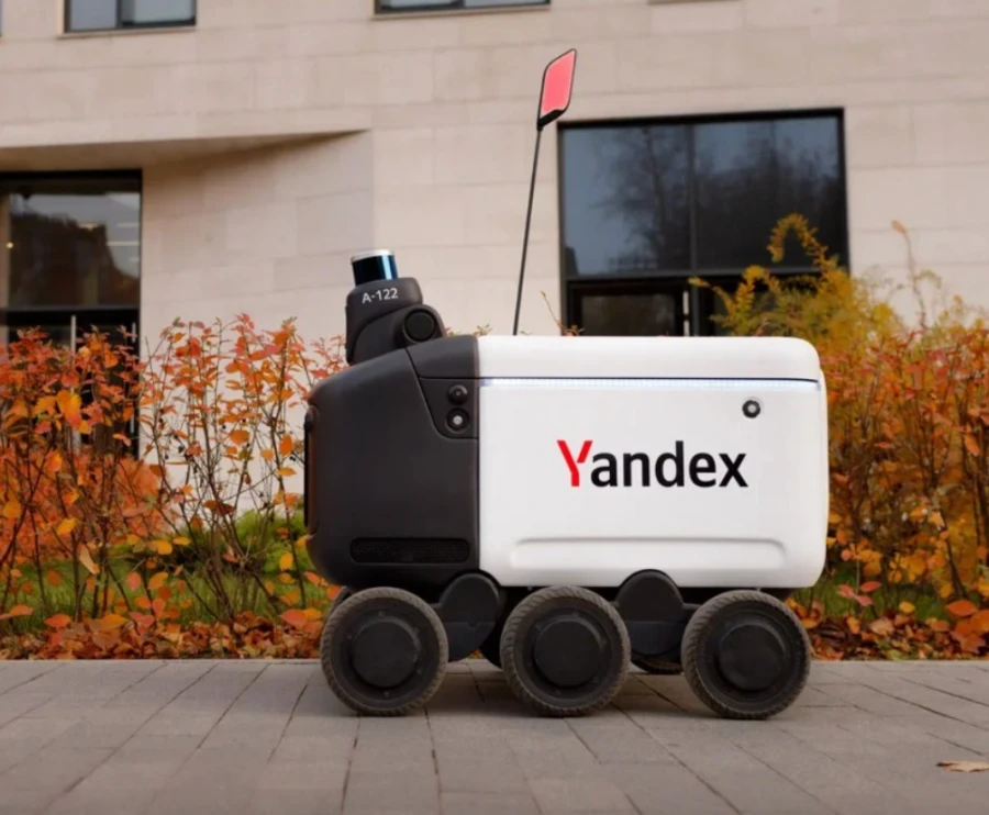 روبوت التوصيل Yandex Delivery Robot R3 - حل توصيل فعال
