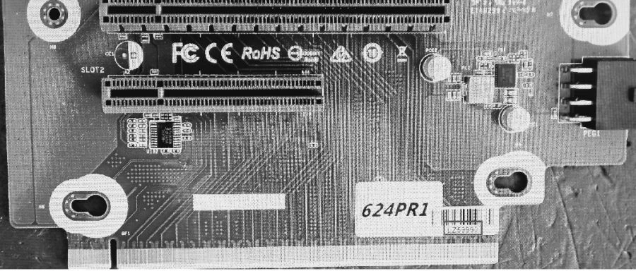 لوحة توسيع 624PR1 - 24 خط PCI-E إلى 2 فتحات PCI-E