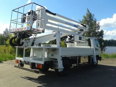 رافعة هيدروليكية ذات ذراع تلسكوبي AGP-28RT HYUNDAI-78 27.1م 230/120كجم