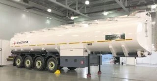 Tank Semi-Trailer for Transporting Oil Products Model 9639M with BPW Axles