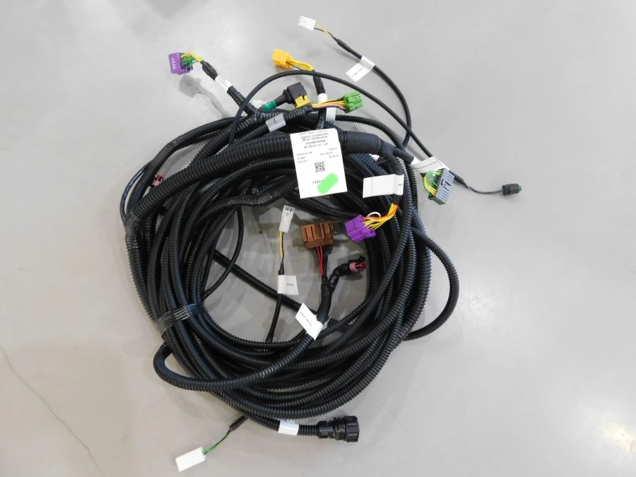 مجموعة أسلاك التحكم M1-ECU-01-ID4 AMFE.372445.640