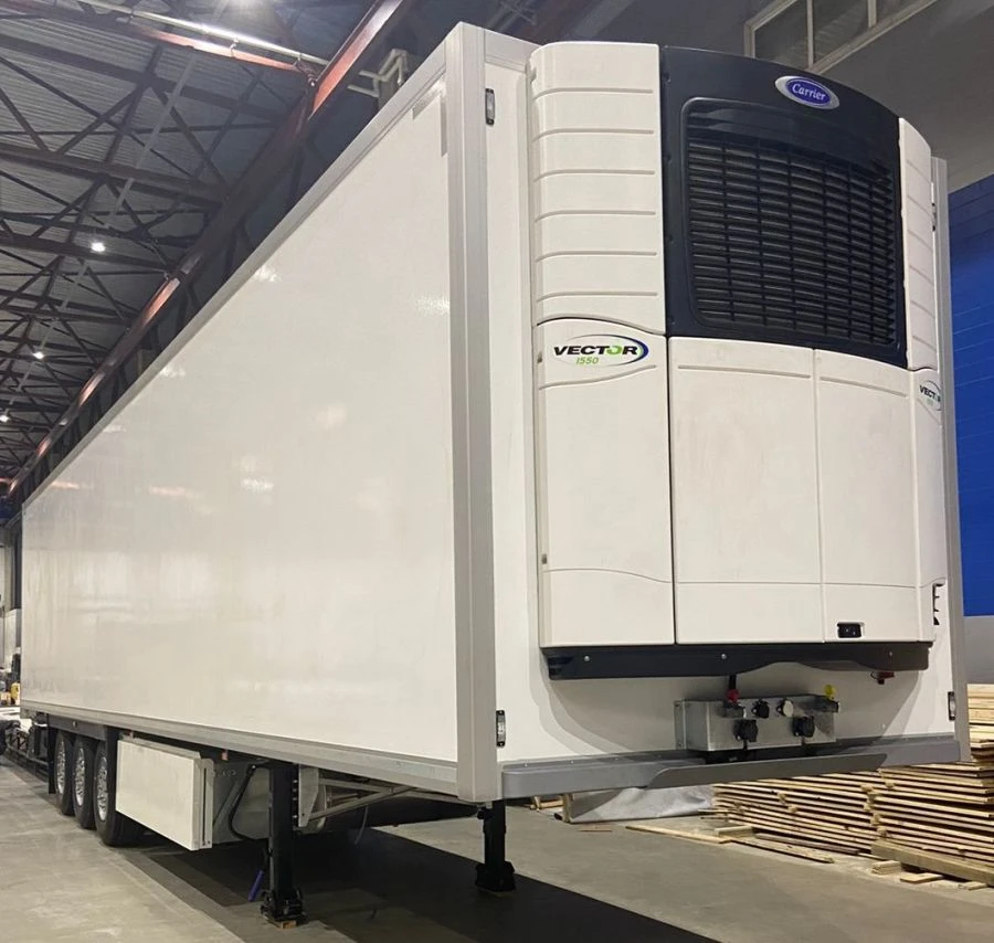 شبه المقطورة SOTRANS WALLAROO MZSSR3 SR3-1 مع جسم عازل ووحدة تبريد