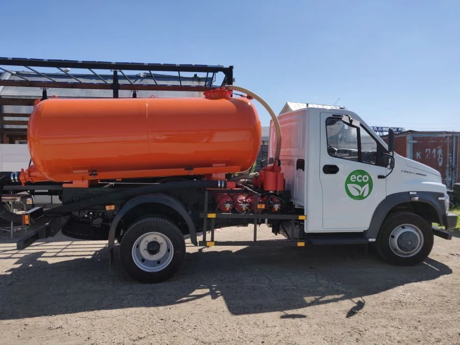 Vacuum Tank Truck 2790E for Liquid Waste Transport