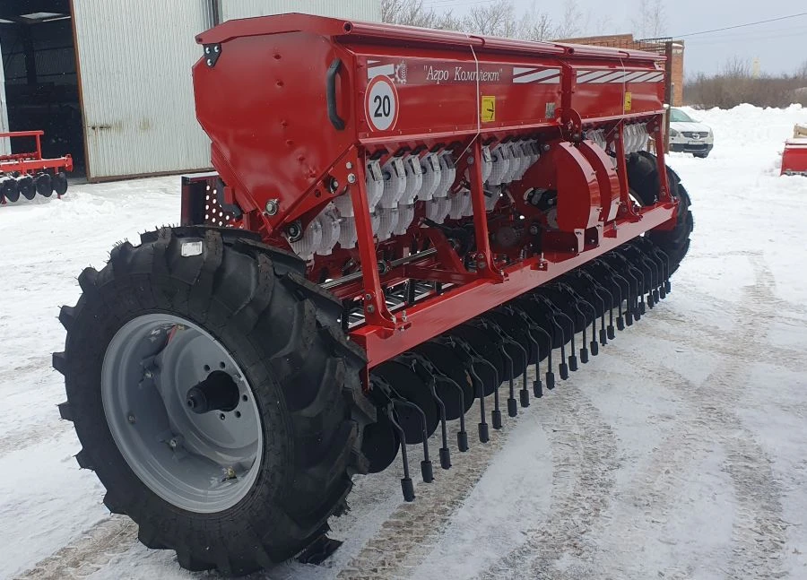Row Seed and Fertilizer Drill SЗ-3.6V