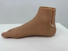 طرف صناعي للقدم