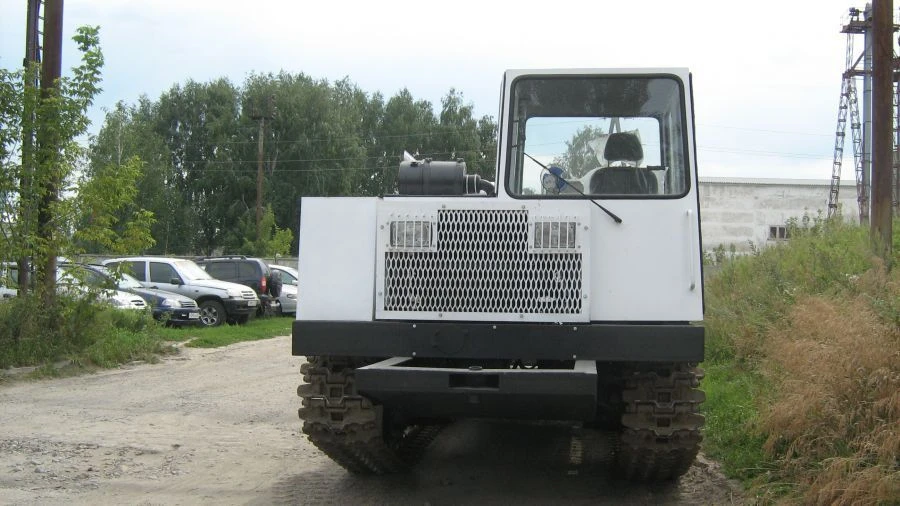 Universal Crawler Tractor for Off-Road Applications TSN-4 with YAMZ-236M2 Engine